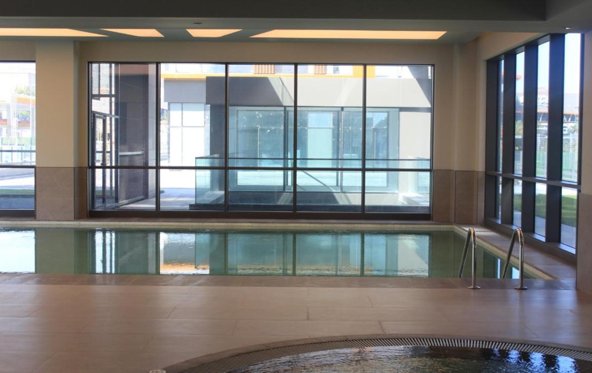 Residence Retro9 B-Blok Atakoey Apart 2 Rooms Wifi Pool Istanboel Buitenkant foto
